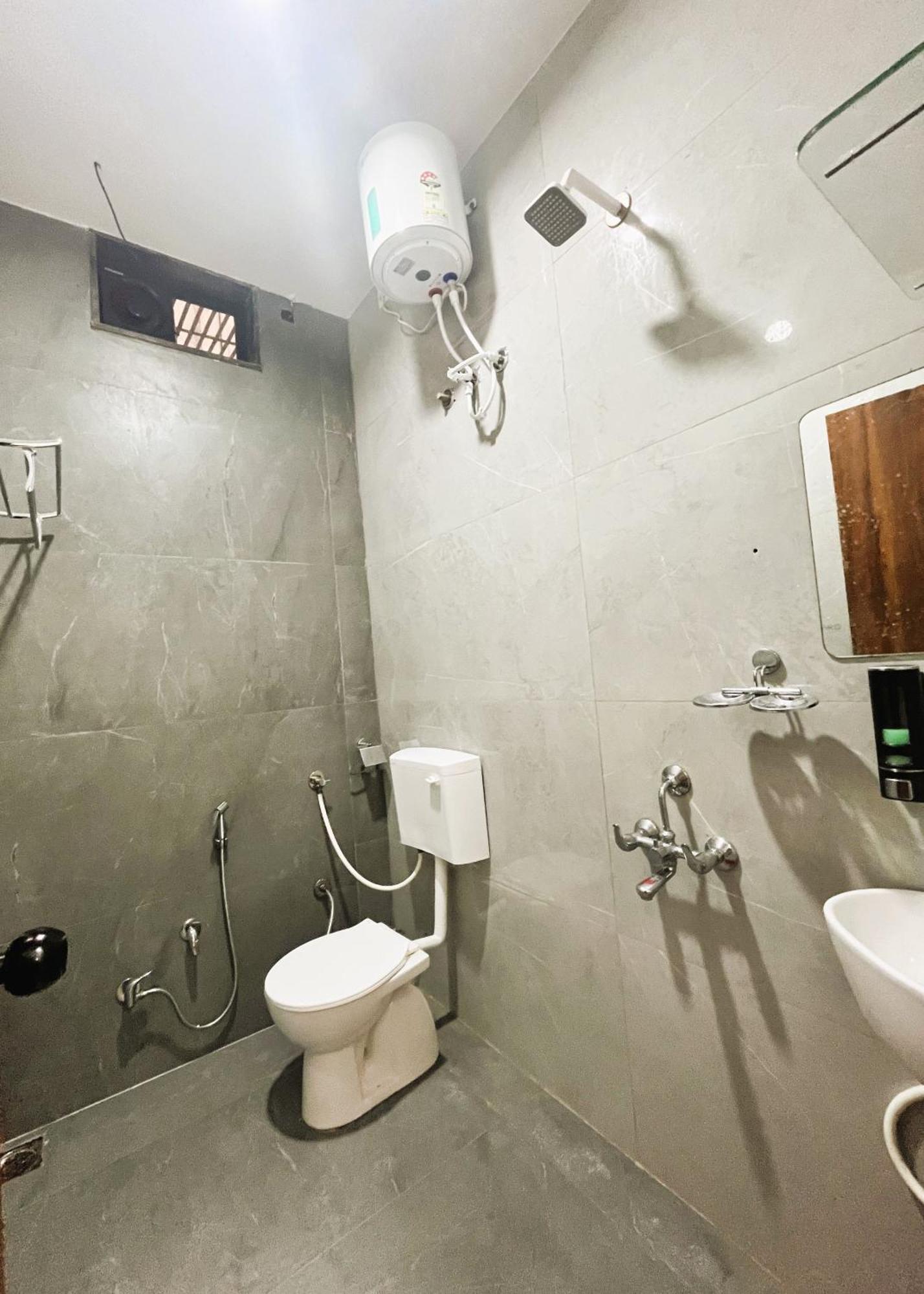 Shree Stay Inn Luxe' Holiday Home Ujjain Exterior photo